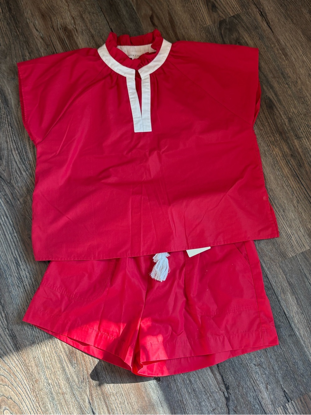entro Red Short-Sleeve Two-Piece Set with White Trim